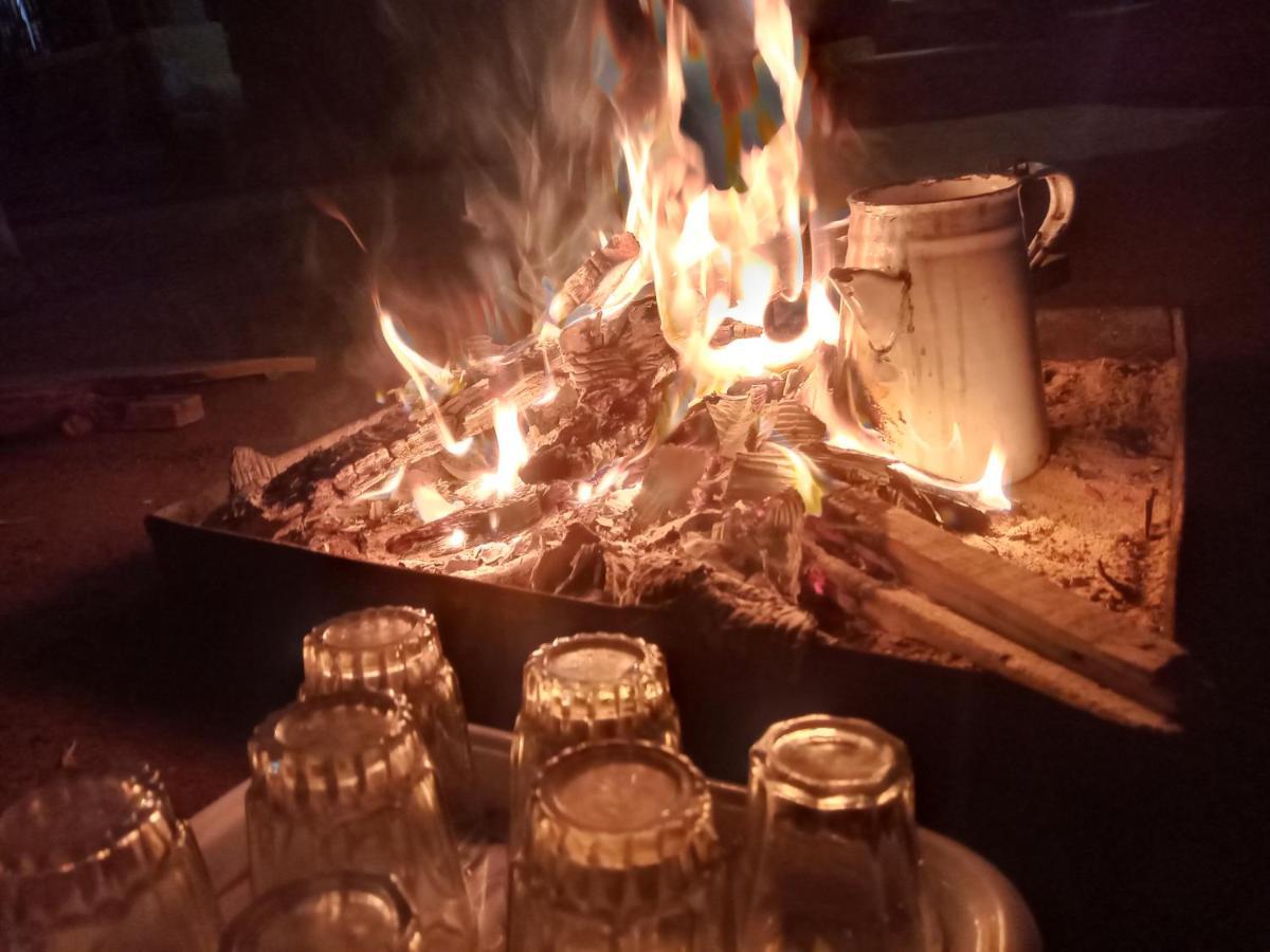 Hostel Sebaii Camp السباعى كامب شاطئ الترابين بجوار ويت بالس Nuweiba` Exterior foto